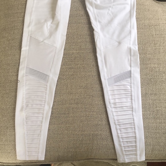 High Waisted Alo Moto Legging - Picture 5 of 8